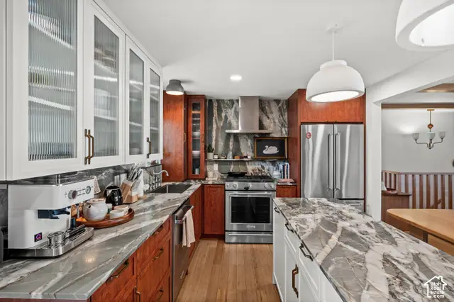 5402 S Edgewood Dr, Holladay, UT 84117 - #3