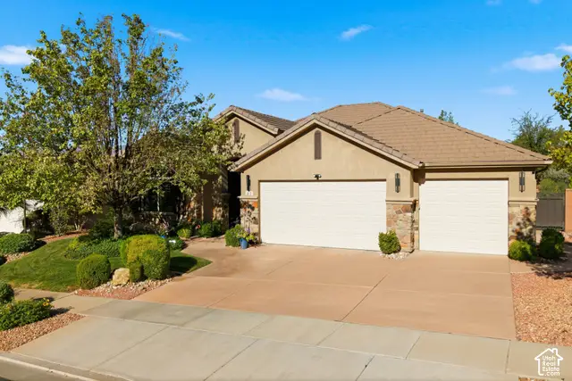 61 N Charbonne Dr, Saint George, UT 84770 - #2