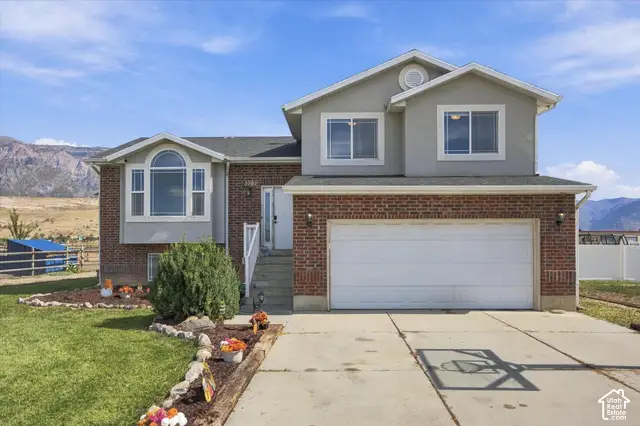 3702 N Higley Rd, Farr West, UT 84404 - #2