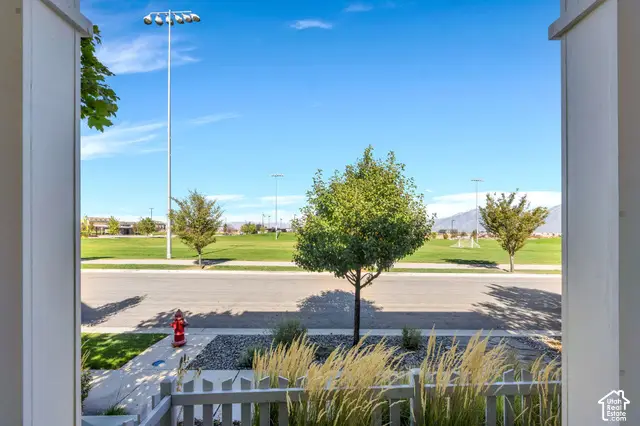 11372 S Red Cardinal Way, South Jordan, UT 84009 - #2