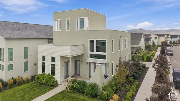 11553 S Pebble Pond Rd W, South Jordan, UT 84009