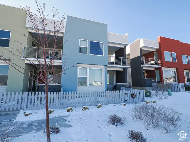 6661 W Meadow Grass Dr, South Jordan, UT 84009 - #2