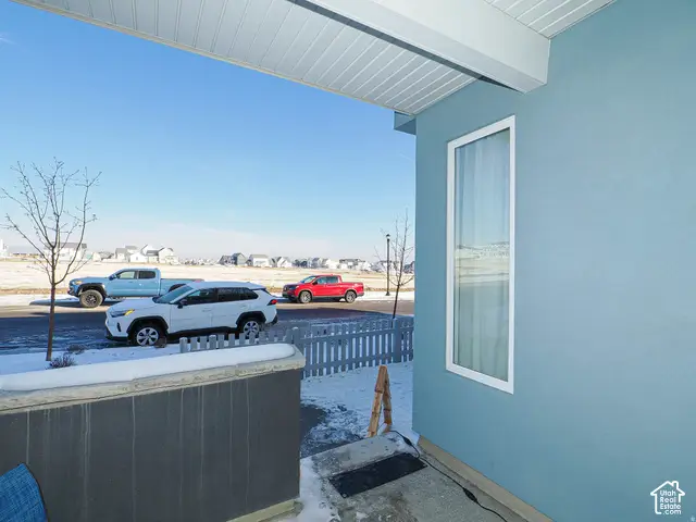 6661 W Meadow Grass Dr, South Jordan, UT 84009 - #3