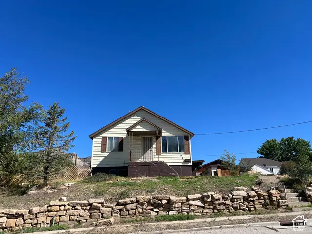 265 Roosevelt St, Helper, UT 84526 - #1
