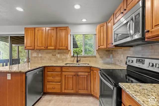 566 N 700 W, Clearfield, UT 84015 - #2