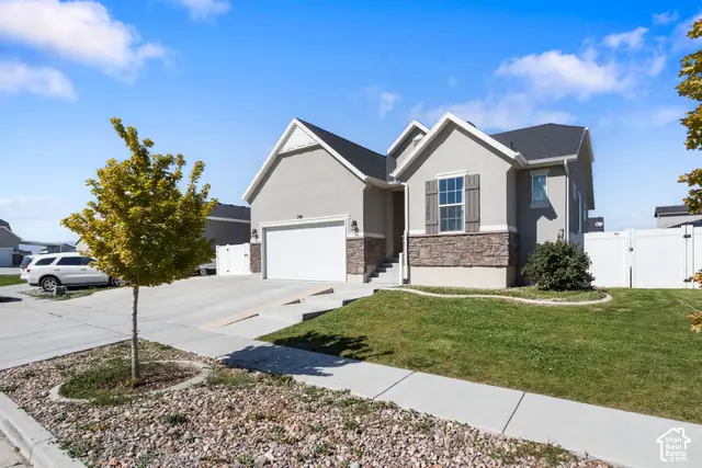 798 W Lafayette St, Stansbury Park, UT 84074 - #2