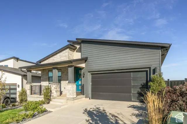 141 E Miller Ave, North Salt Lake, UT 84054 - #3