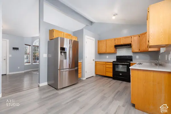 4890 W Calyx Cir S, West Jordan, UT 84084