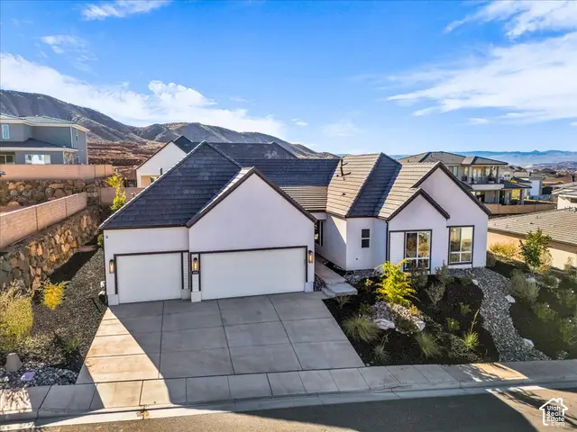1568 E Black Brush Dr, Washington, UT 84780 - #2