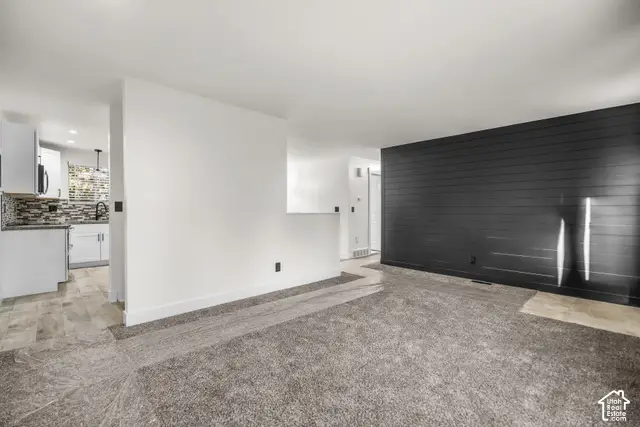 4042 W Paskay Dr, West Valley City, UT 84120 - #3