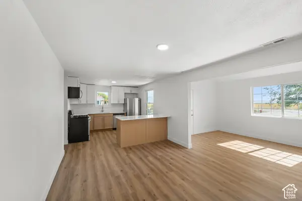 9860 W 10400 N, Tremonton, UT 84337