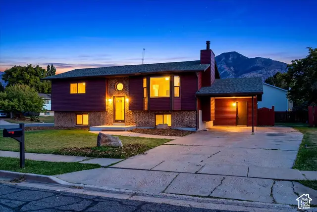 1144 New York Ave, Harrisville, UT 84404 - #1