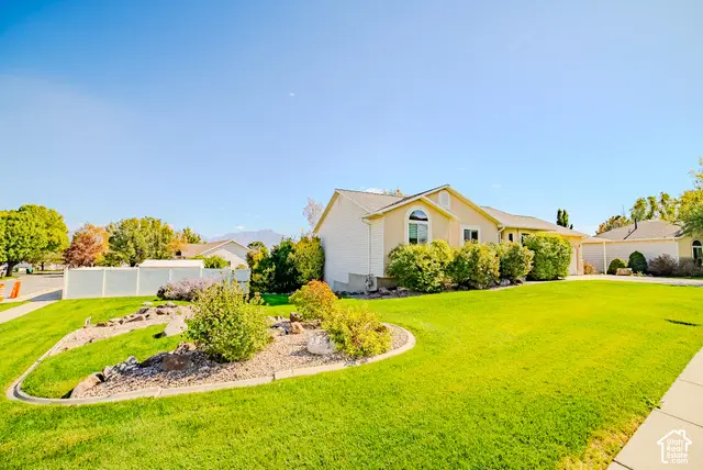 13907 S Kessler Peak Cir W, Riverton, UT 84096 - #3