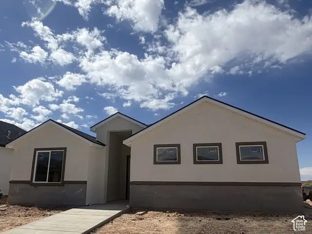 1171 N Yucca St, Cedar City, UT 84721 - #2