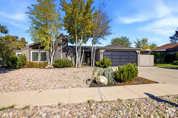 2592 W Dublin Dr S, West Valley City, UT 84119