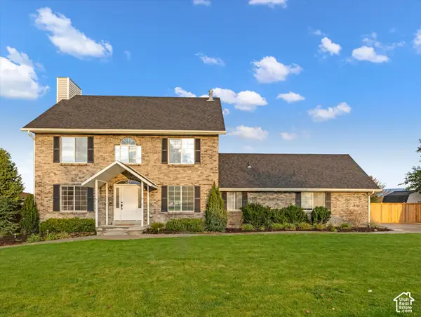 9707 S Dunsinane Dr, South Jordan, UT 84095