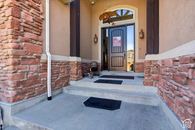 853 W Cherry Oak Cir, Salt Lake City, UT 84123 - #3