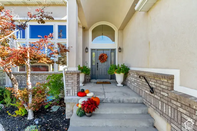 2047 E Candle Tree Cv S, Sandy, UT 84092 - #3
