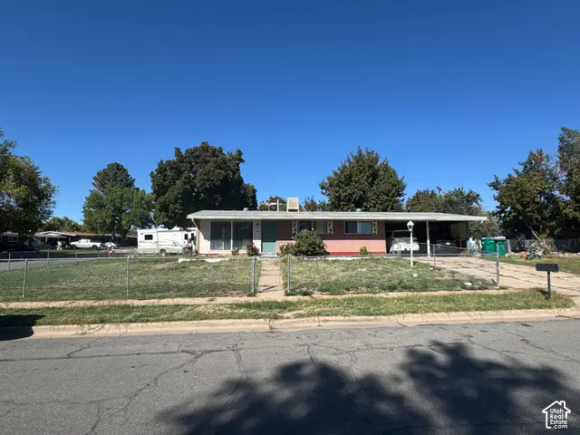 40 Zircon Cir, Layton, UT 84041 - #2
