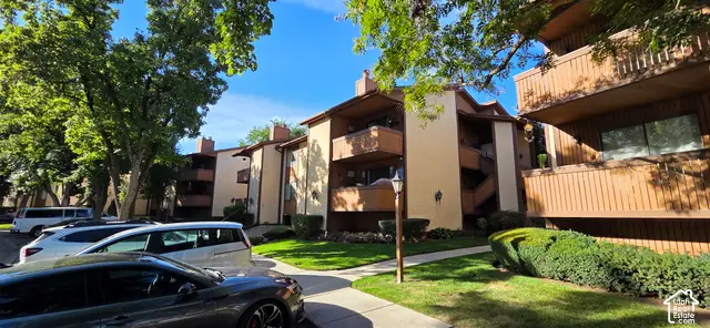 6858 S Countrywoods Cir #4F, Cottonwood Heights, UT 84047 - #1