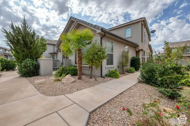 1919 E Fiesta Ln, Washington, UT 84780 - #1
