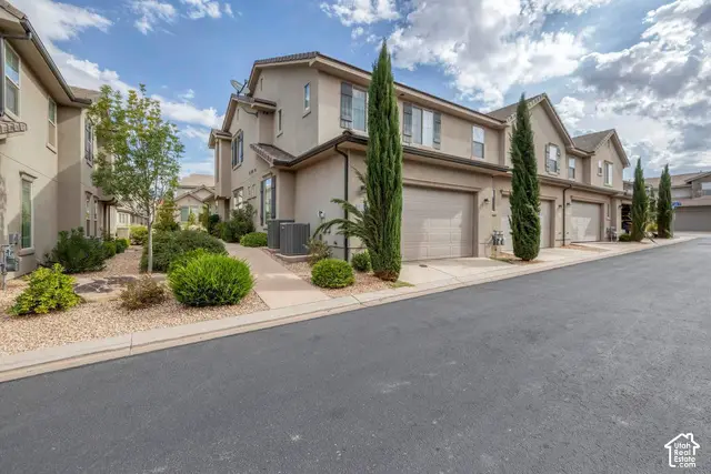 1919 E Fiesta Ln, Washington, UT 84780 - #2