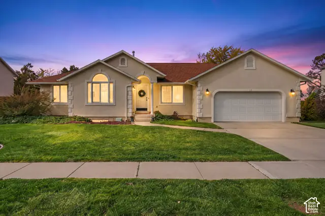 11192 S Crescent Vista Ln W, Sandy, UT 84070 - #1