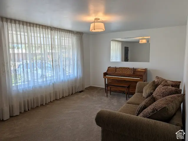 256 E Tennyson Ave, Sandy, UT 84070 - #2