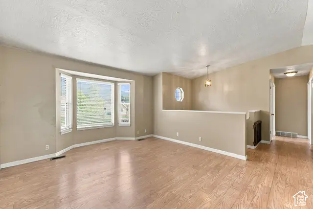 1177 N 200 W, Layton, UT 84041 - #3