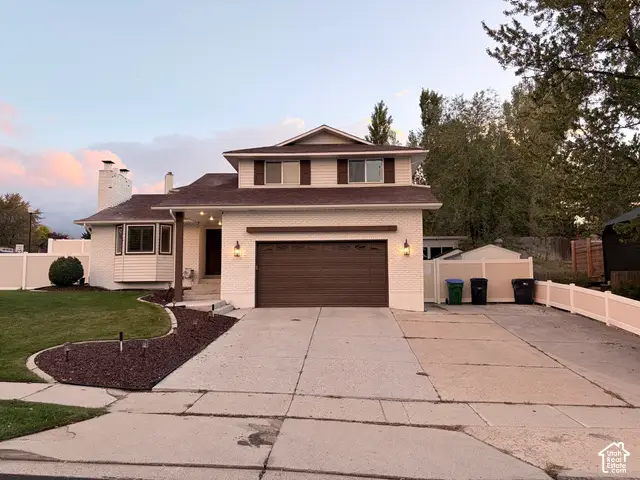 1914 E Gyrfalcon Dr, Sandy, UT 84092 - #1