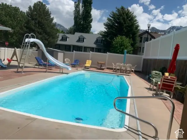 1914 E Gyrfalcon Dr, Sandy, UT 84092 - #3