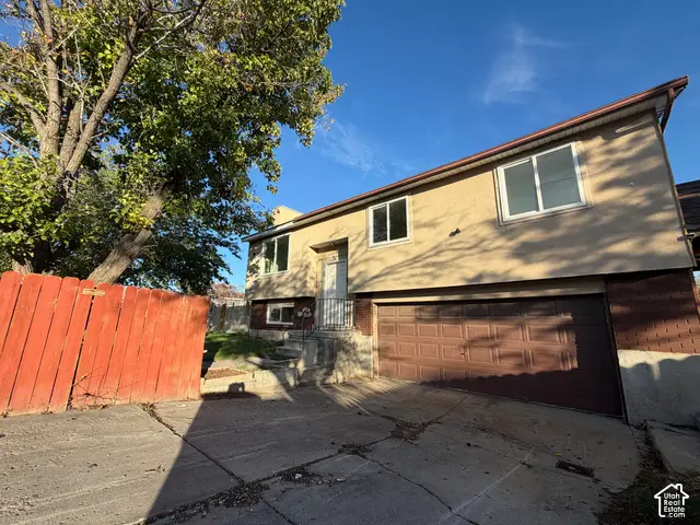 3950 Squire Crest Dr, Taylorsville, UT 84118 - #2