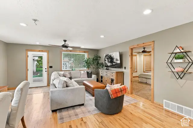 62 Ronald Ave, Layton, UT 84041 - #3