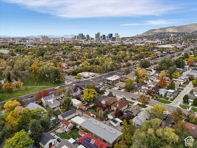 922 S Lake St E, Salt Lake City, UT 84105 - #3
