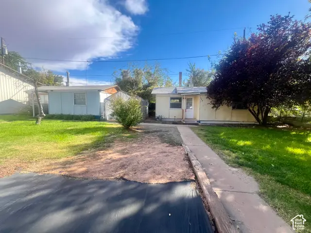 252 E 100 N, Moab, UT 84532 - #3