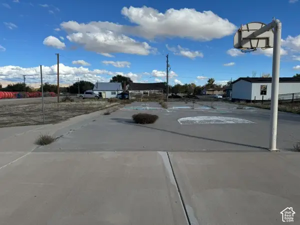 125 S Broadway St, Green River, UT 84525