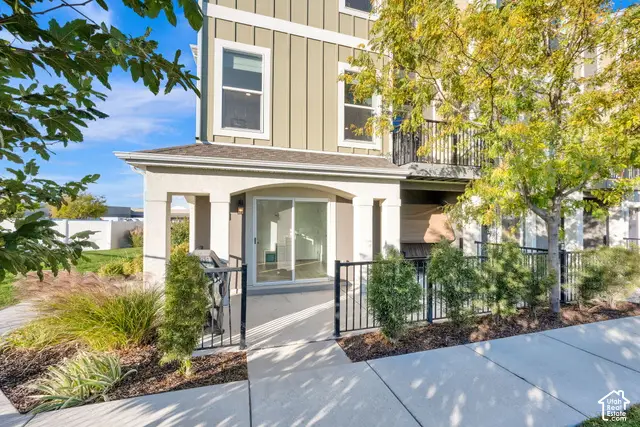 3901 W Kinglassie Ct, Taylorsville, UT 84129 - #1