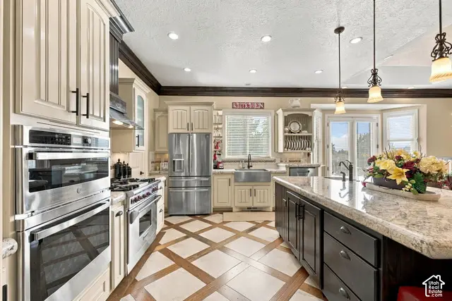 540 E 475 N, Centerville, UT 84014 - #2