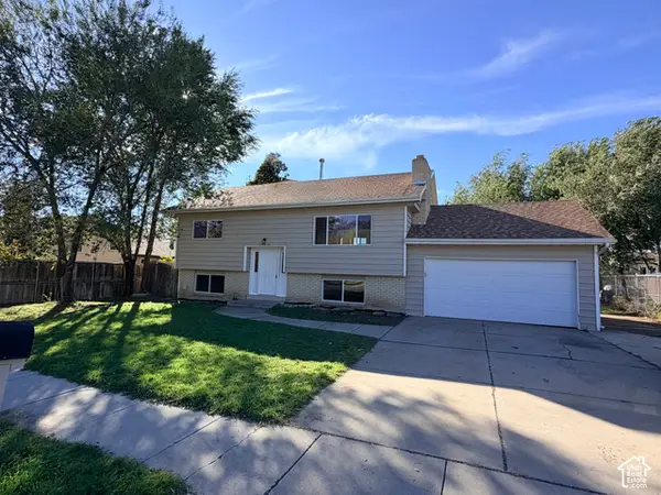 10210 S Mount Dr, Sandy, UT 84070