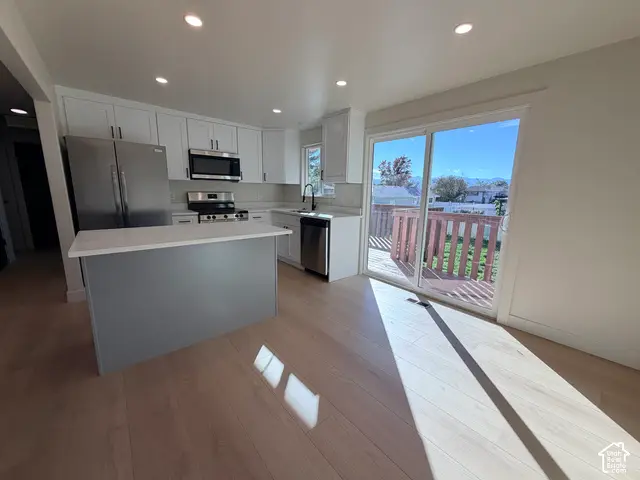 10210 S Mount Dr, Sandy, UT 84070 - #3