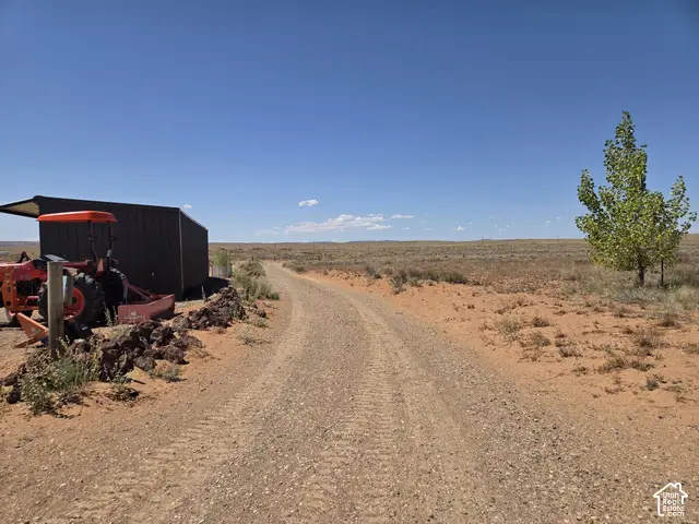 7260 W South Ave, Kanab, UT 84741 - #3