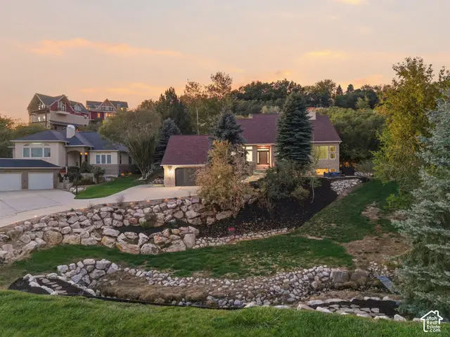2119 Oak Ln, Layton, UT 84925 - #1