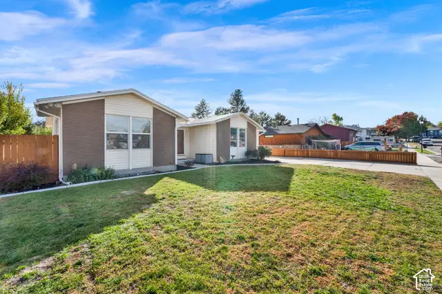 2755 W Hazelhurst Dr, Taylorsville, UT 84129 - #3