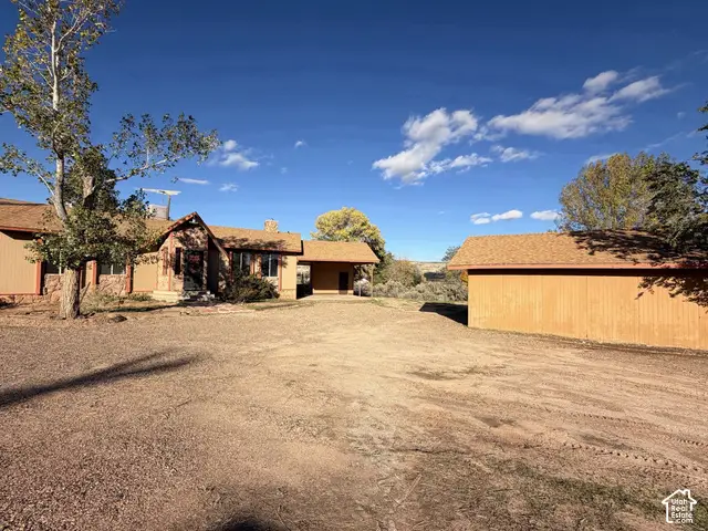 1155 S Center St, Escalante, UT 84726 - #2