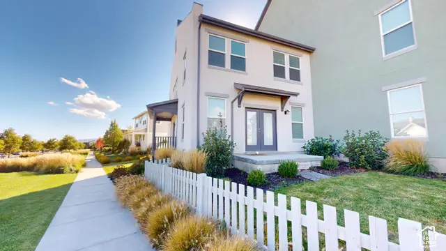 6253 W South Jordan Pkwy S, South Jordan, UT 84009 - #2