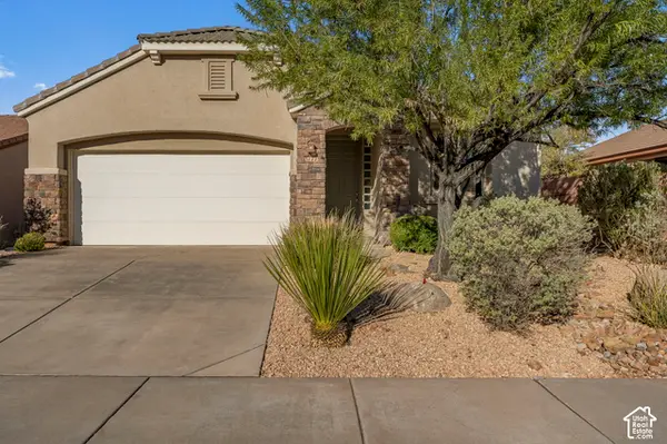 3177 E Fourteen Fairway Dr, Washington, UT 84780