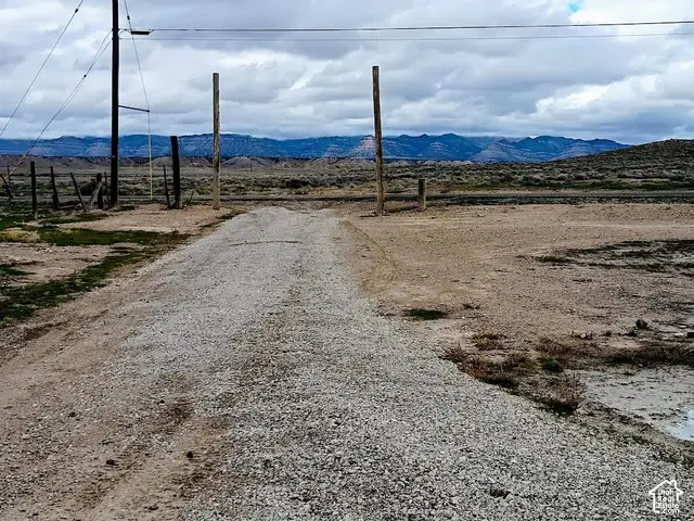 1055 S Barney Ln, Price, UT 84501 - #2