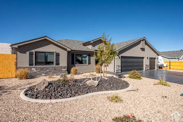 4977 N Winchester Dr, Enoch, UT 84721 - #2