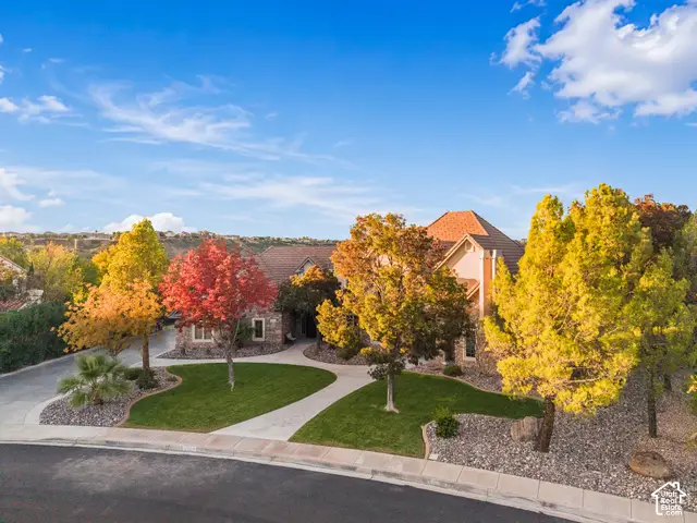 2323 E Bella Rosa Dr, Saint George, UT 84790 - #3