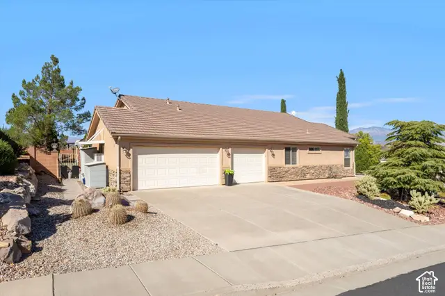 2332 S Verde Ridge Rd, Saint George, UT 84770 - #3